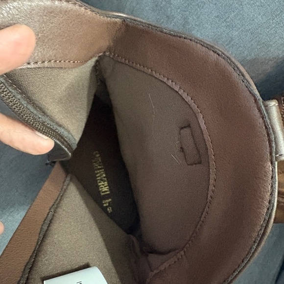 Dream Pairs Brown Heeled Boots - Picture 5 of 6